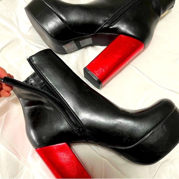 Flame Platform Boots - Picture 5 of 12